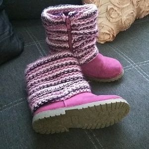 Girls boots